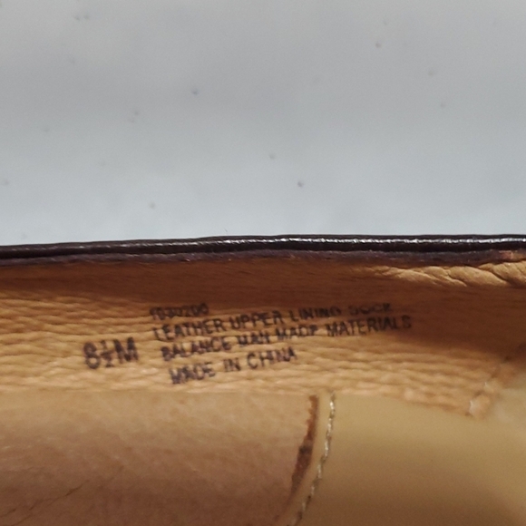 Sofft Brown Pumps w/Button Embellishments - Picture 10 of 10